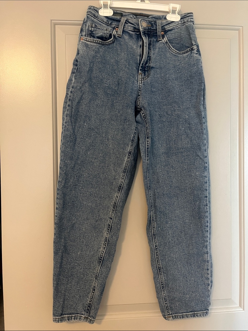 Wild Fable High-Rise Mom Jeans in Medium Blue Wash